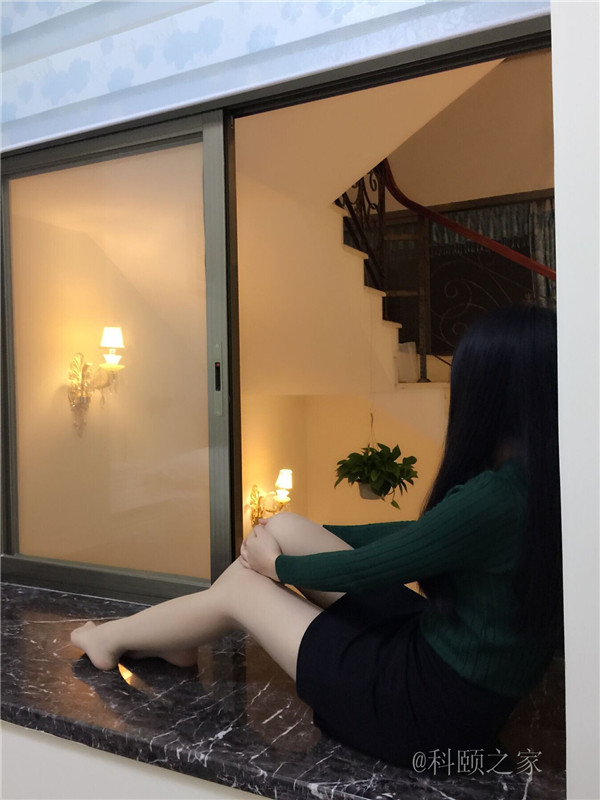 科頤之家臭美的姑娘們喜歡這個(gè)飄窗-科頤辦公 科頤之家臭美的姑娘們喜歡這個(gè)飄窗-科頤辦公